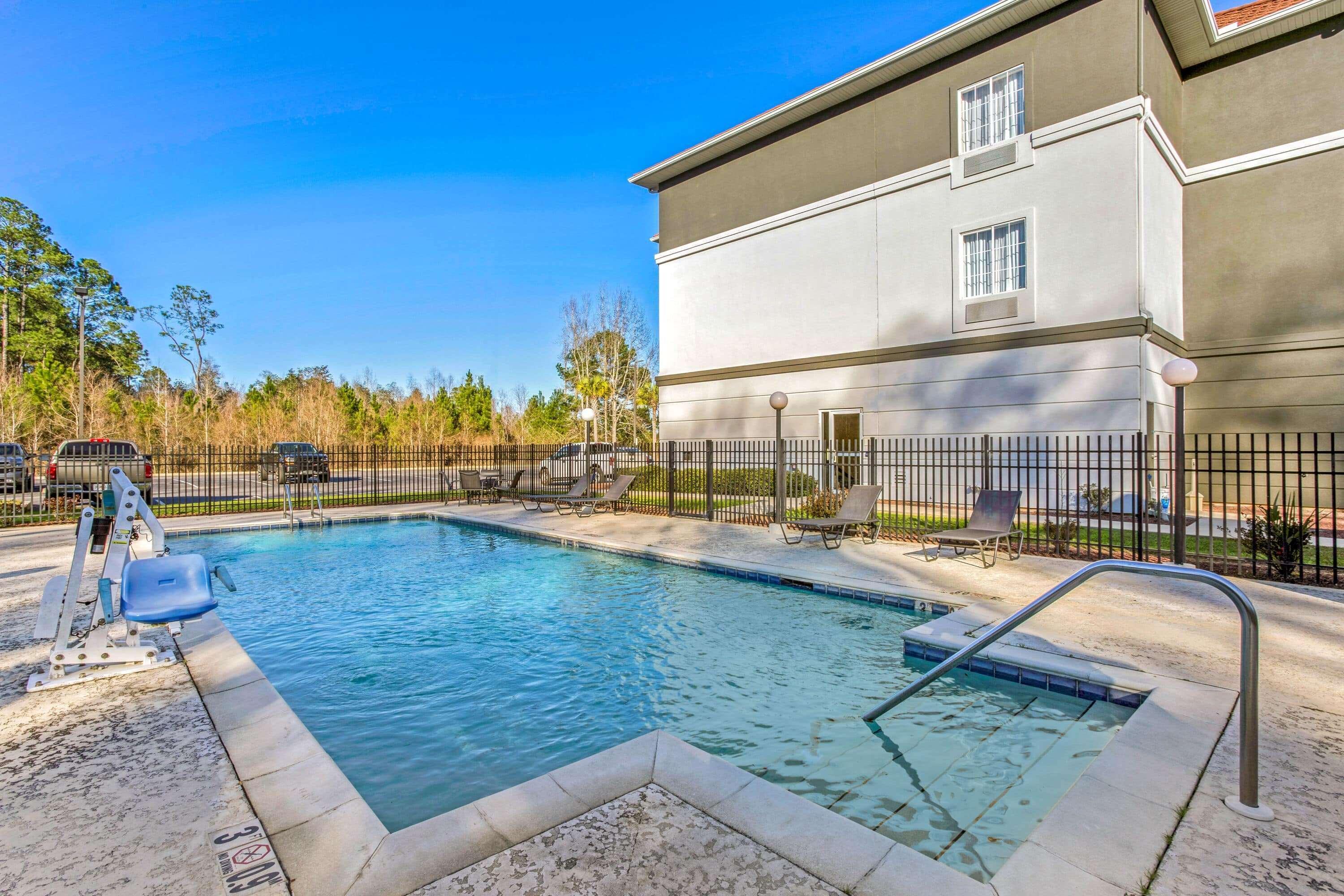 La Quinta By Wyndham Mobile Satsuma / Saraland Ξενοδοχείο Εξωτερικό φωτογραφία